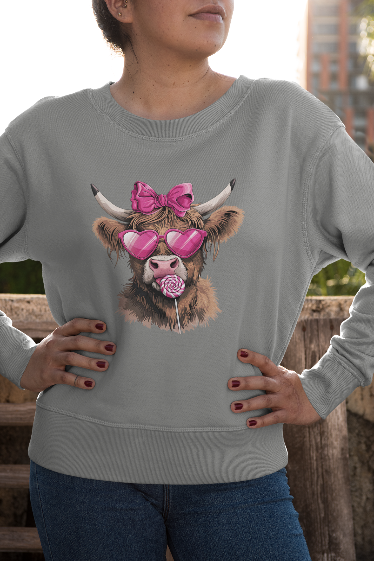 Valentines Highland Cow Graphic Sweatshirt – Cute and Quirky Farm-Themed Pullover